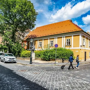 Bed and breakfast Academy