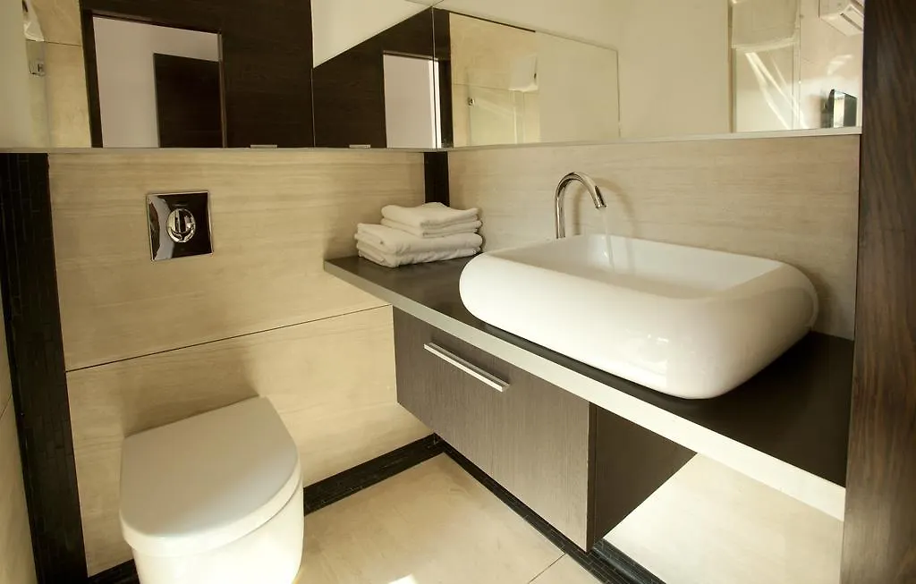Parliament Penthouse Boutique B&B Budapest Bed & Breakfast