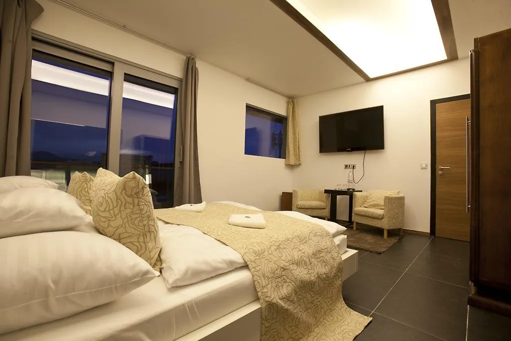 Parliament Penthouse Boutique B&B Budapest 4*,  Hungary